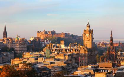Panoramic view of Edinburgh