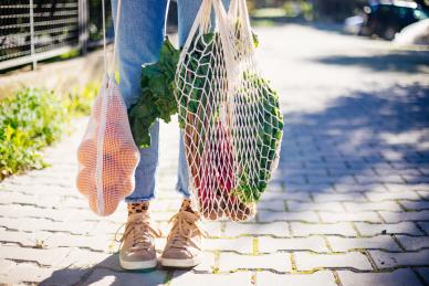 sustainable living: string bags